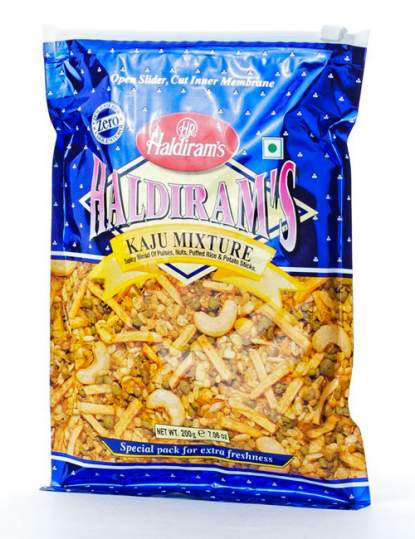Смесь Халдирамс Кешью Микстур (Haldiram's Kaju Mixture Spicy Blend Of Pulses, Nuts, Puffed Rice&Potato Sticks), 200г