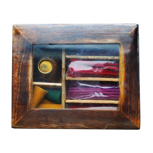 Набор конусов и палочек в подарочной коробке из дерева манго B-01, 15x12x4см